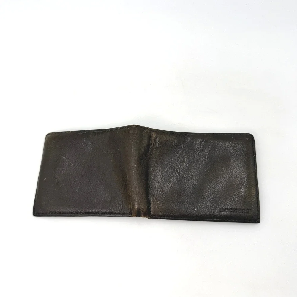Dockers brand type